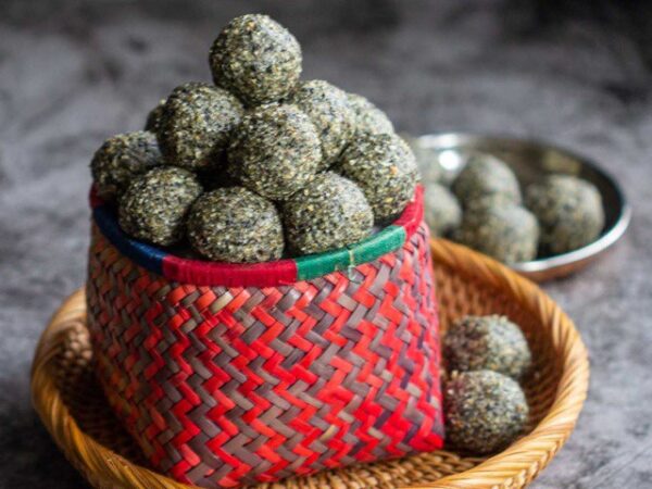 Lasaka Homemade Nutri-Black Urad Laddu | Black Urad Laddu With Sesame Oil | Balance Women’s Wellness Laddu (200g)